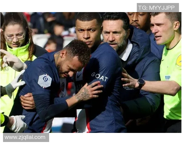 内马尔本赛季第五次受伤巴黎欧冠前景堪忧球队需应对挑战